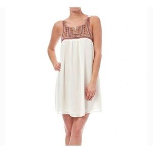 Umgee pretty Mia embroidered bodice notched neckline full lining‎ dress